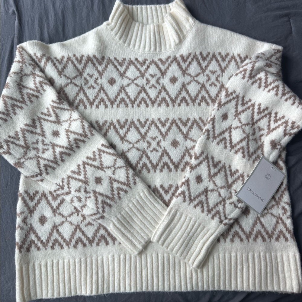 Calligraphie Women's Cream and Brown Sweater